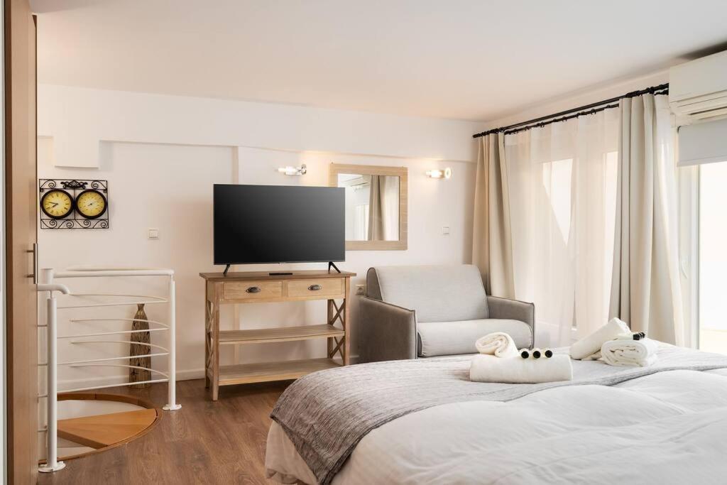 Modern Two Level Apartment In The Heart Of Athen Eksteriør billede