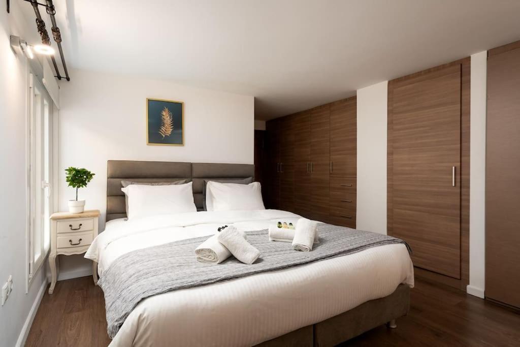 Modern Two Level Apartment In The Heart Of Athen Eksteriør billede