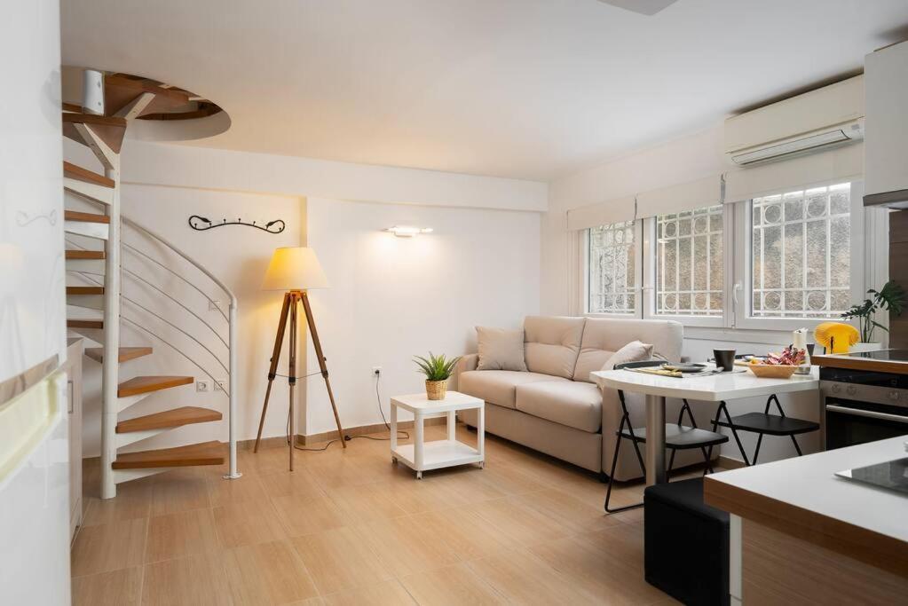 Modern Two Level Apartment In The Heart Of Athen Eksteriør billede