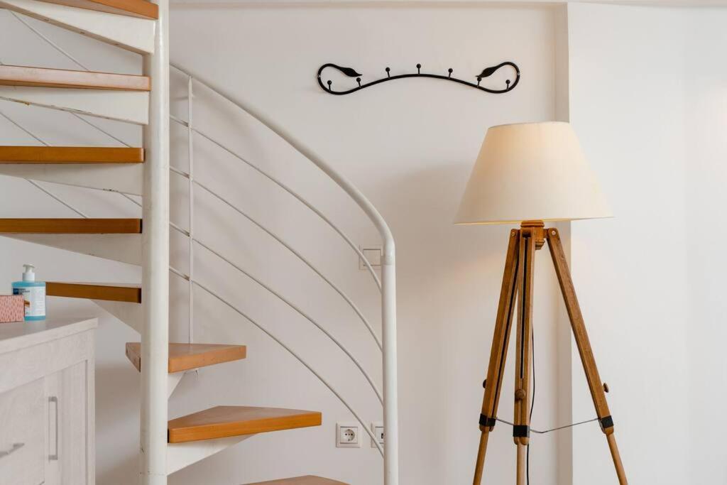 Modern Two Level Apartment In The Heart Of Athen Eksteriør billede