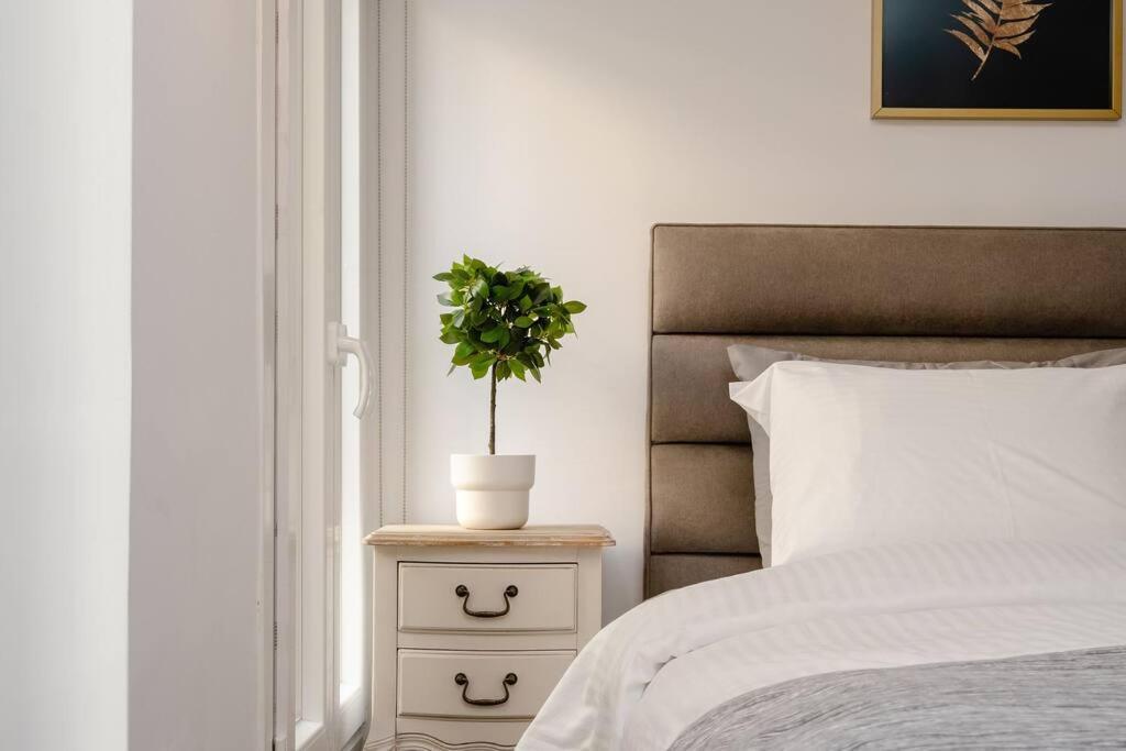 Modern Two Level Apartment In The Heart Of Athen Eksteriør billede